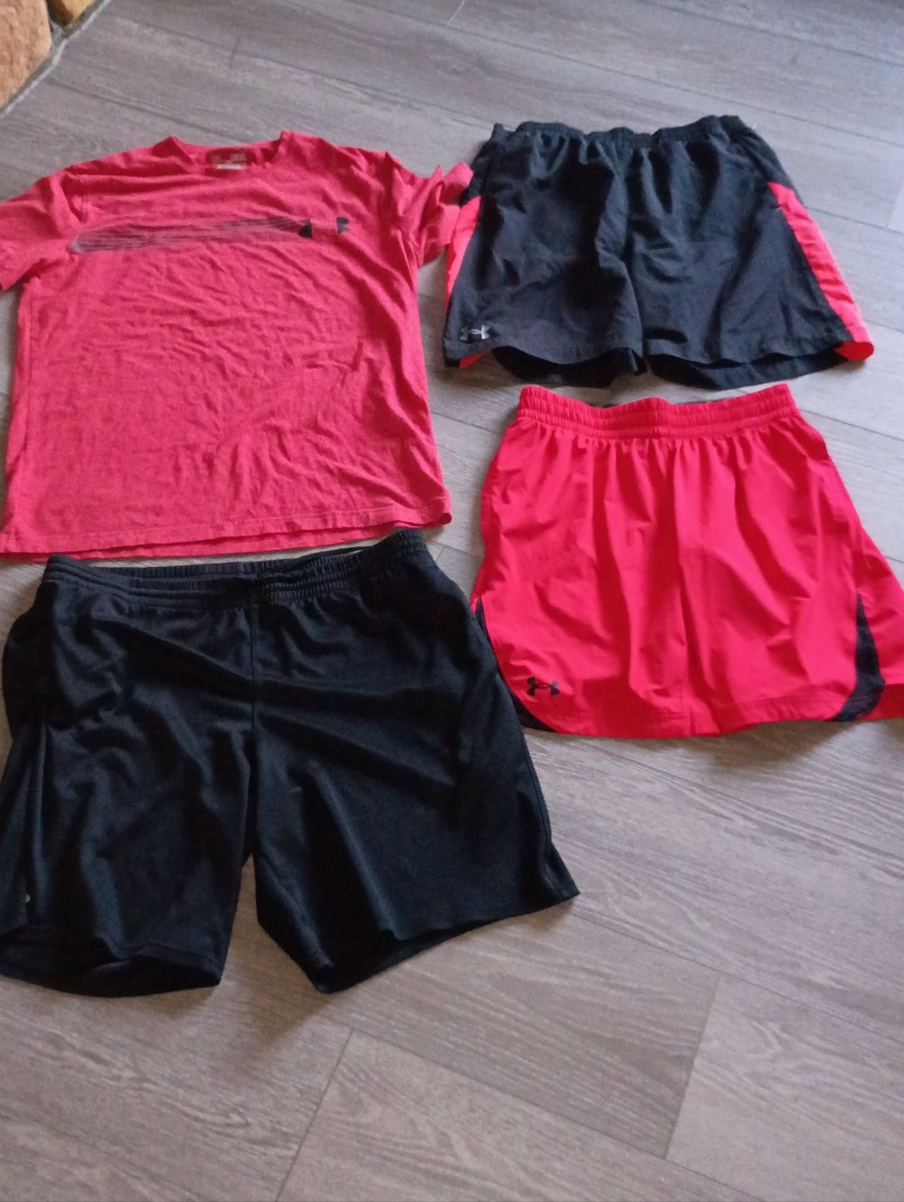 Under Armour Red and Black Men's Activewear Set - Tee + 3 Shorts